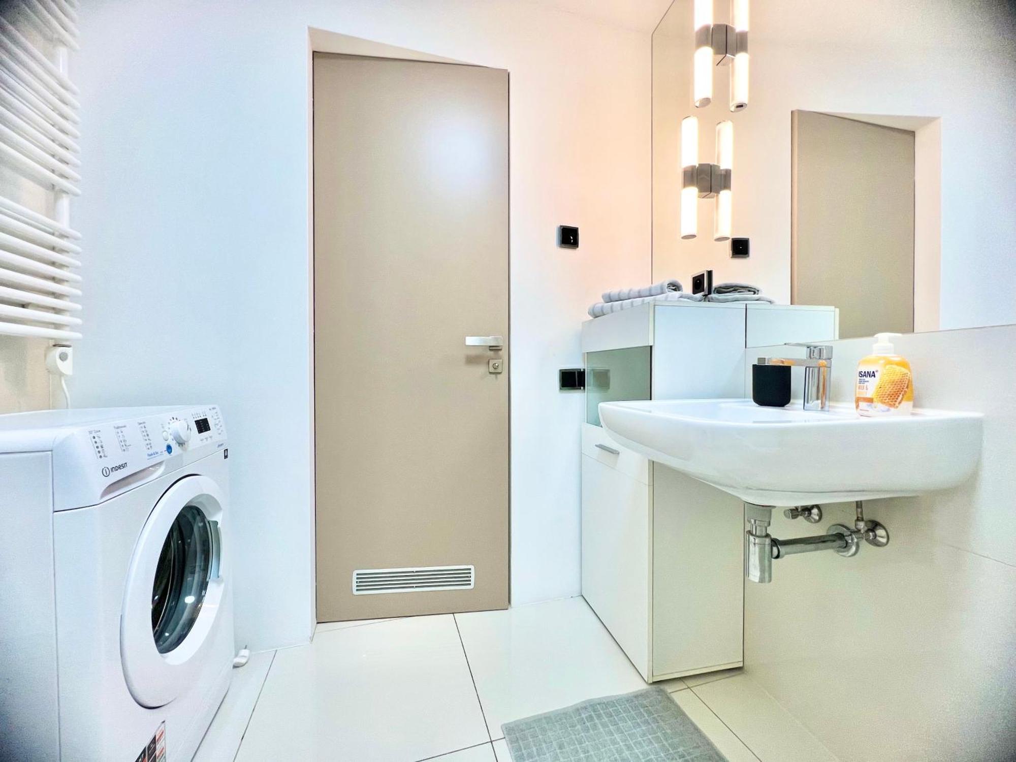 Exclusive Apartment Centrum Praga Esterno foto
